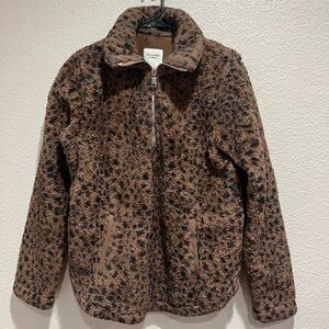 Abercrombie & Fitch Brown Leopard Pullover, S